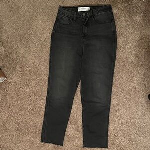 Hollister Dark Gray High-Rise Mom Jeans